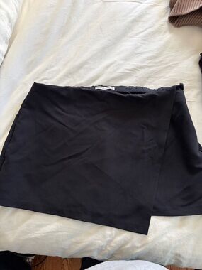 Abercrombie Black Mini Skort